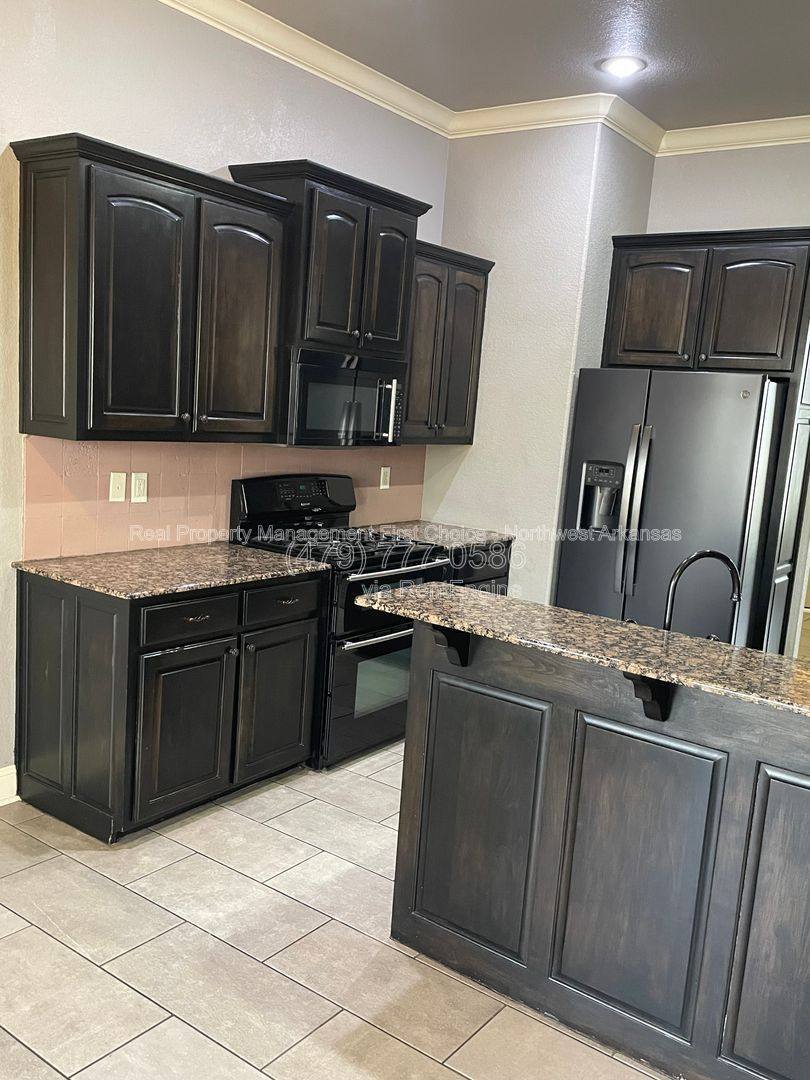 House for rent at 8763 Apple Glen, Rogers, AR 72756