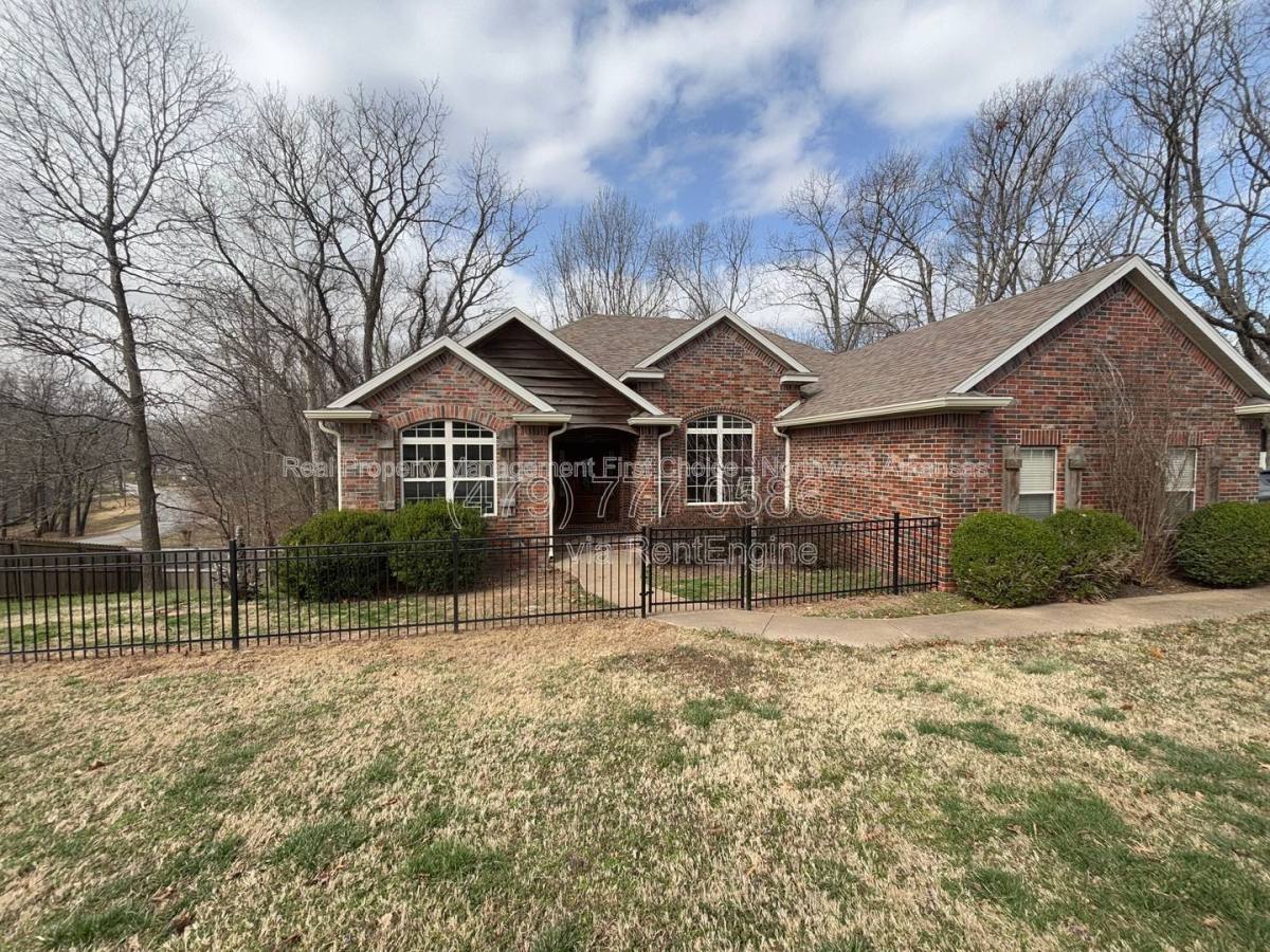 House for rent at 8763 Apple Glen, Rogers, AR 72756