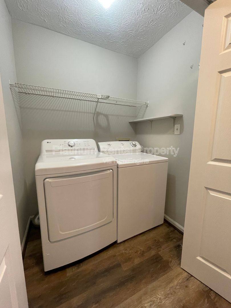 Townhouse for rent at 1125 Jamestowne Trail, Alpharetta, GA 30009