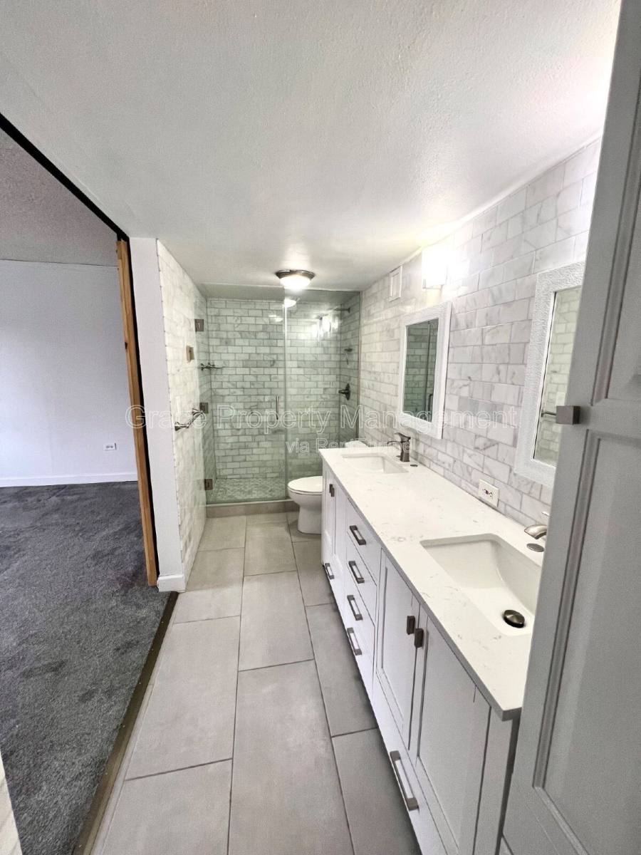 Apartment for rent at 1020 15th St #12H, Denver, CO 80202