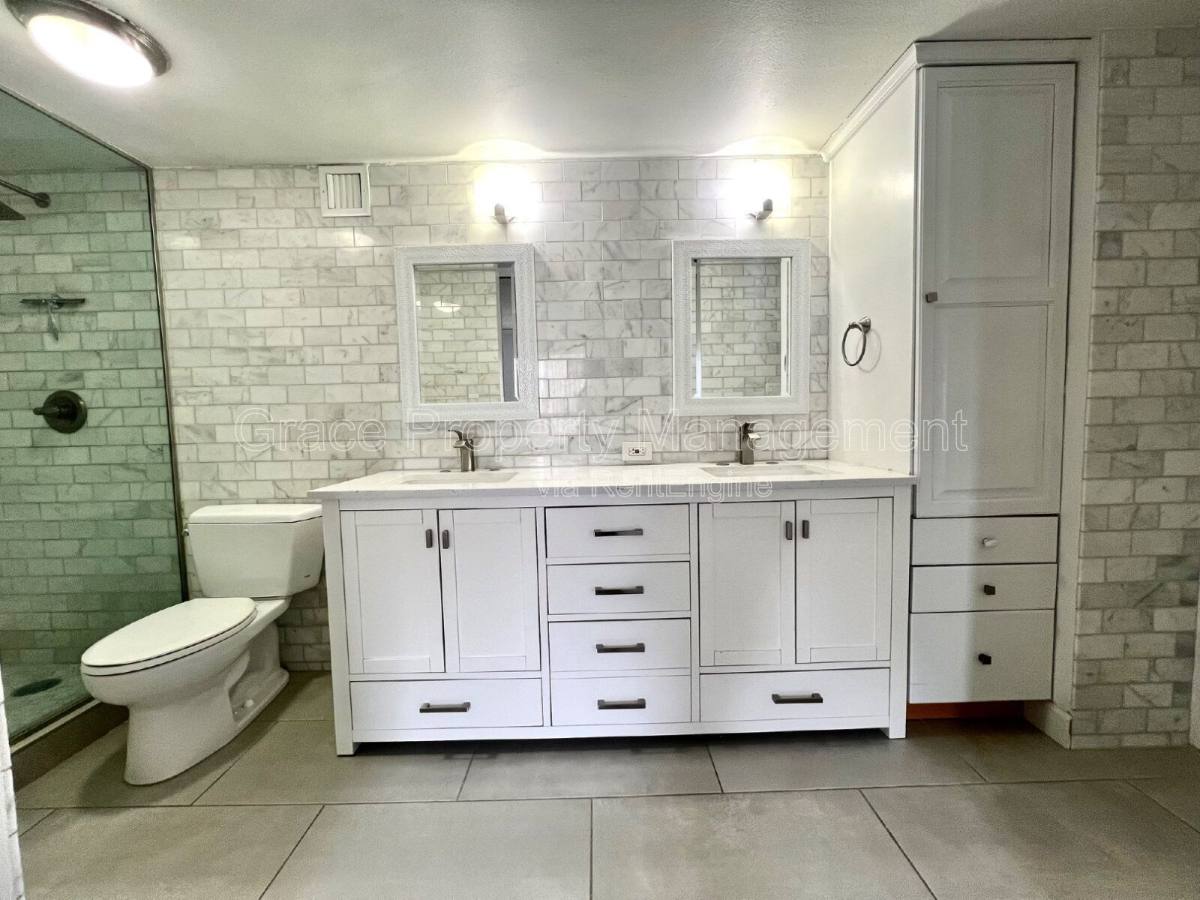 Apartment for rent at 1020 15th St #12H, Denver, CO 80202
