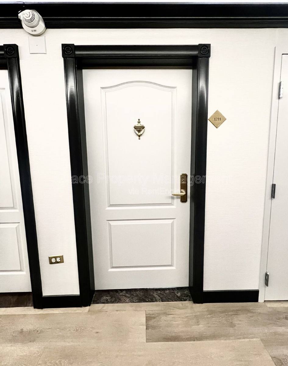 Apartment for rent at 1020 15th St #12H, Denver, CO 80202