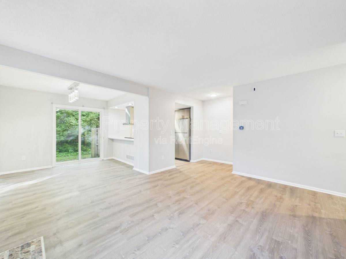 Townhouse for rent at 3108 Eaton St, Kansas City, KS 66103