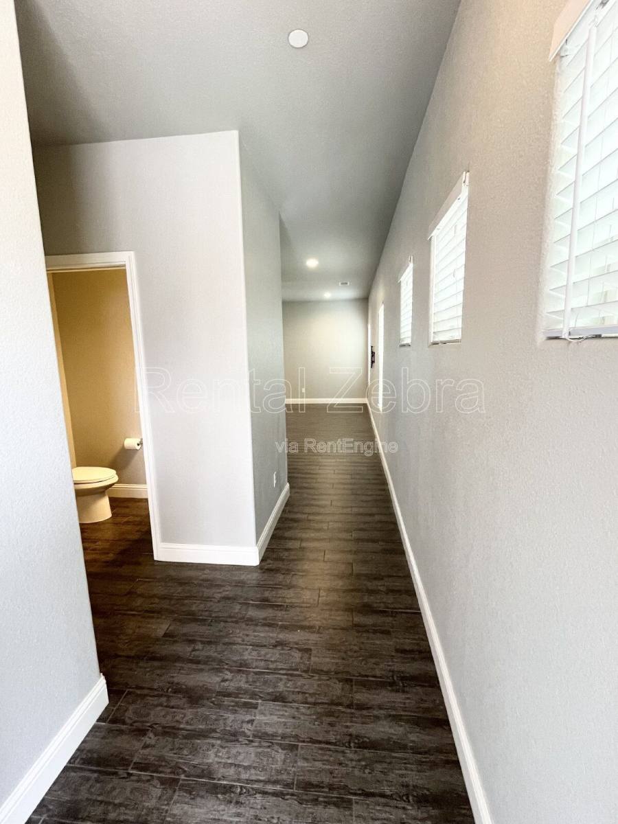 House for rent at 552 Granada Court, Merced, CA 95341