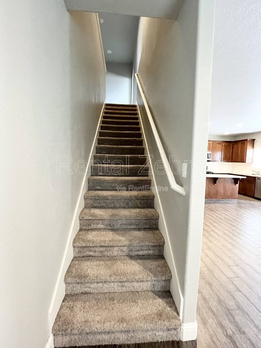 House for rent at 552 Granada Court, Merced, CA 95341