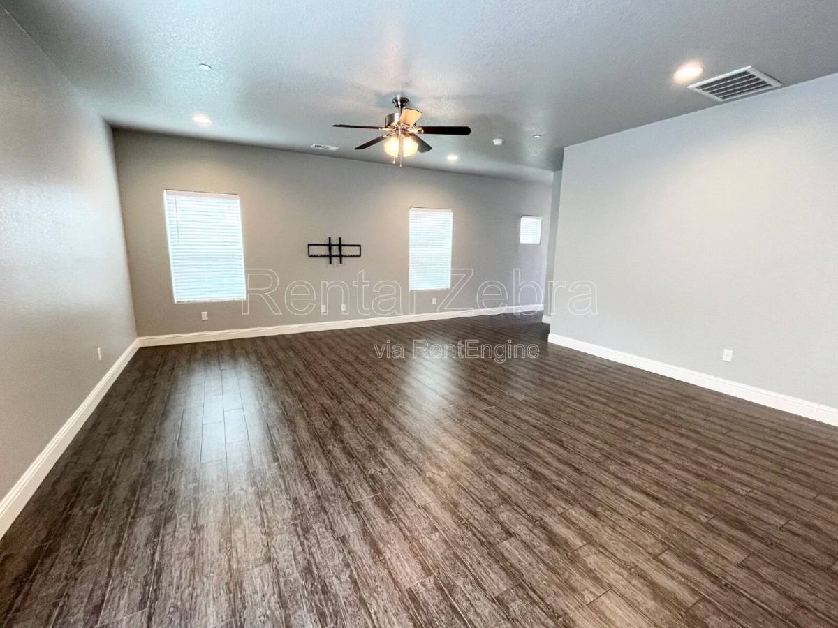 House for rent at 552 Granada Court, Merced, CA 95341