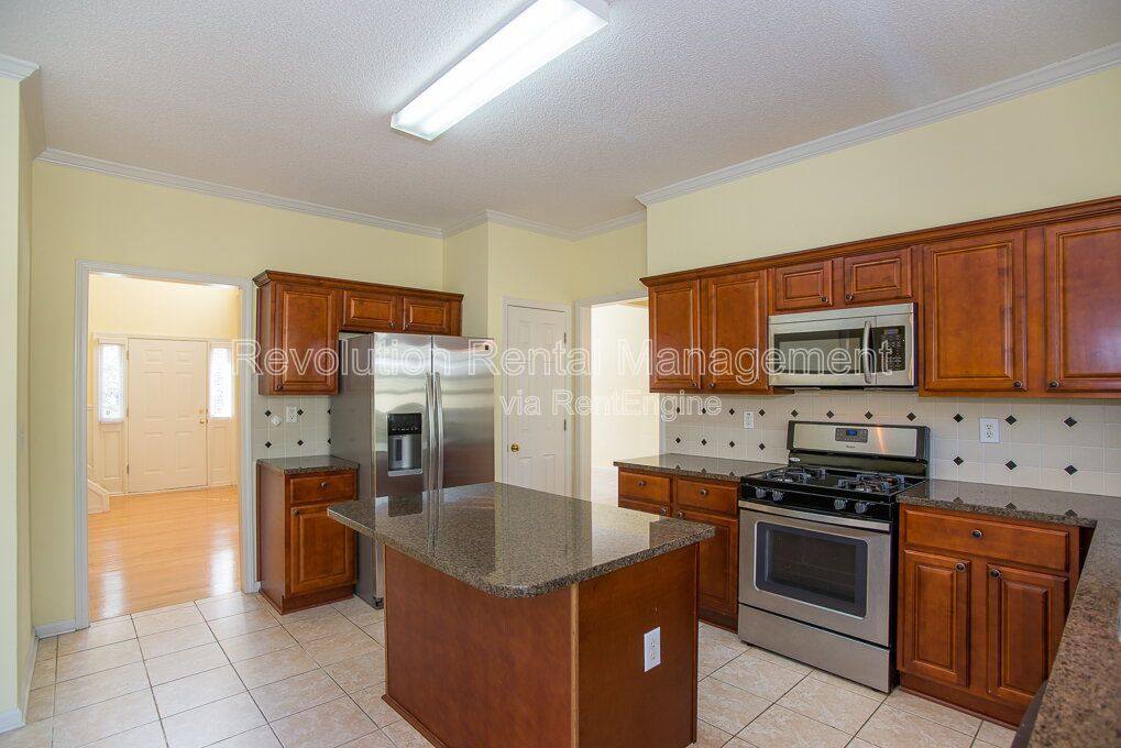 Condo for rent at 11655 Crossington Rd, Alpharetta, GA 30005