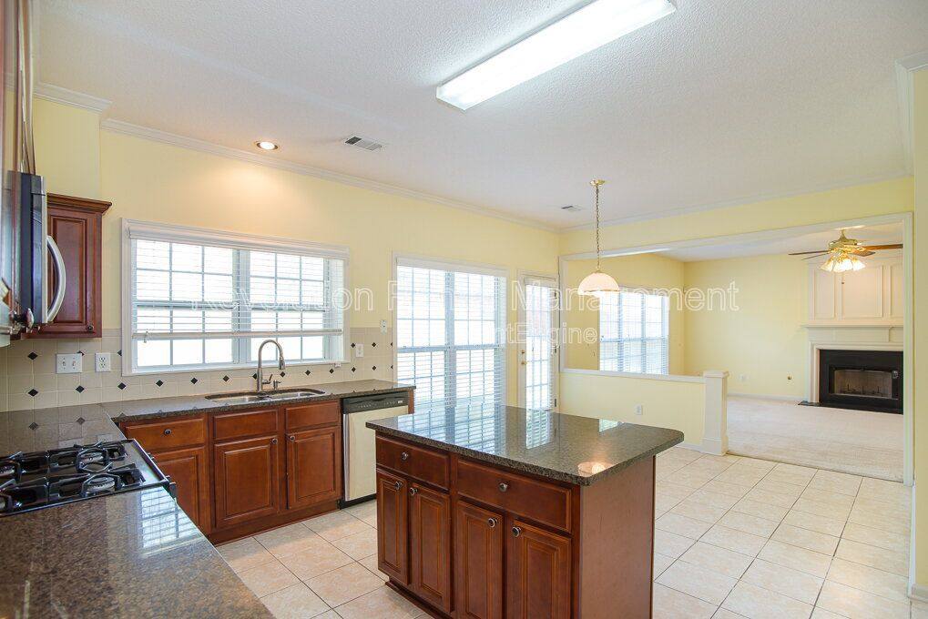 Condo for rent at 11655 Crossington Rd, Alpharetta, GA 30005