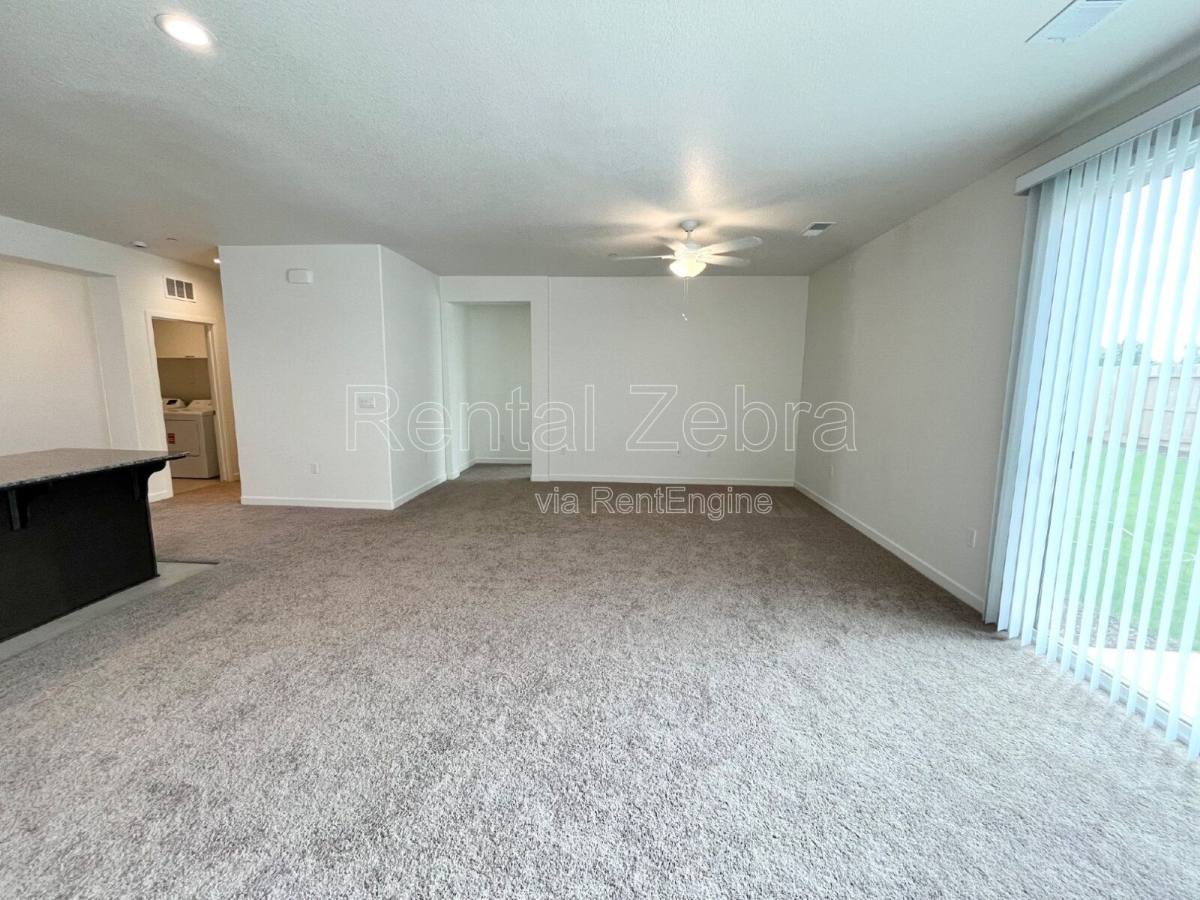 House for rent at 165 Squaw Valley Dr, Merced, CA 95341
