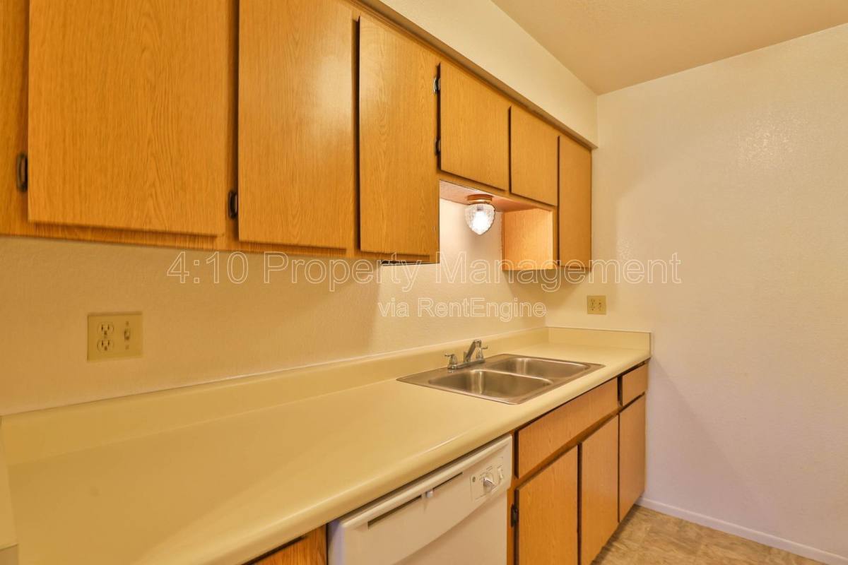 Apartment for rent at 2729 N Salem #101, Mesa, AZ 85215
