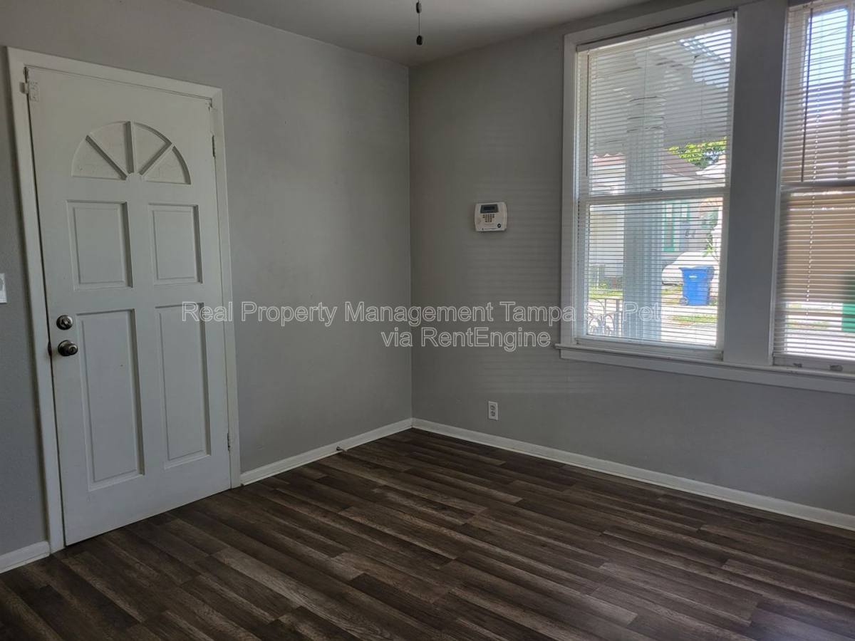 Apartment for rent at 3005 Sanchez St #3, Tampa, FL 33605