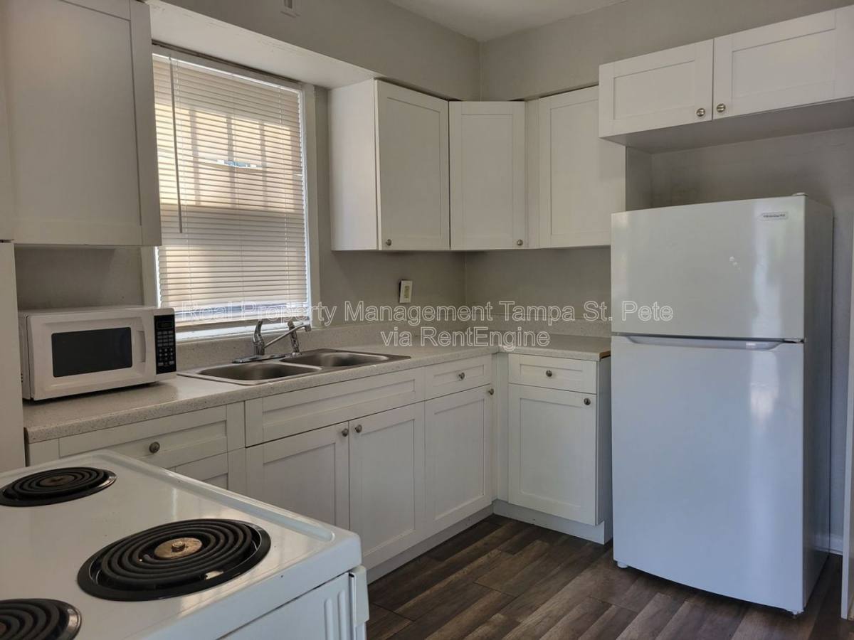 Apartment for rent at 3005 Sanchez St #3, Tampa, FL 33605