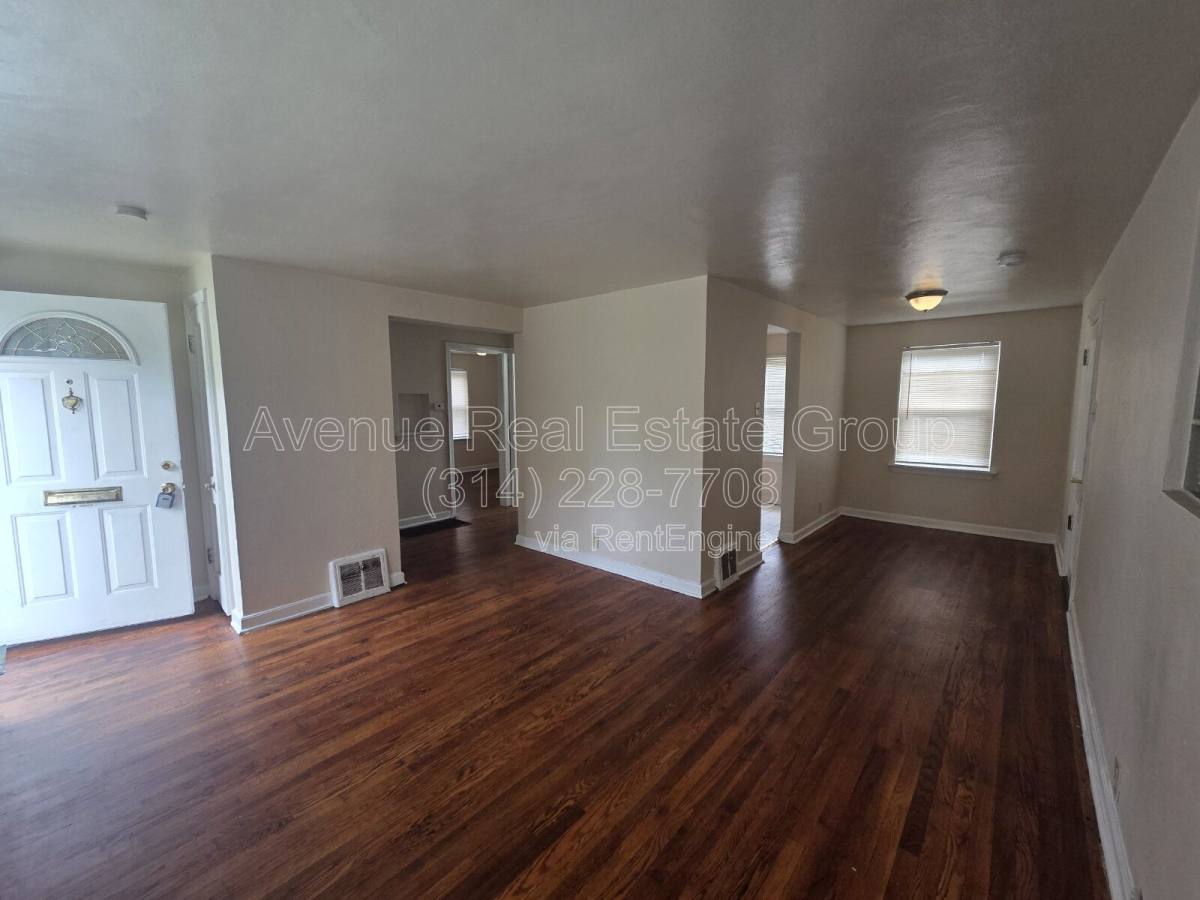 House for rent at 7148 Lillian Ave, Saint Louis, MO 63121