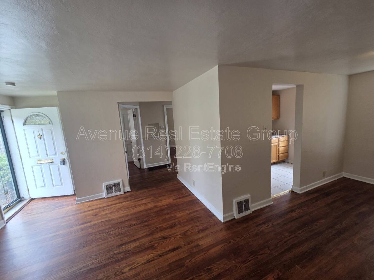House for rent at 7148 Lillian Ave, Saint Louis, MO 63121