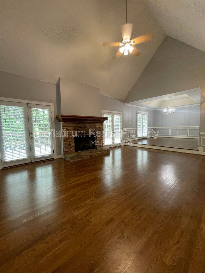 Apartment for rent at 4204 N Mountain Rd NE, Marietta, GA 30066