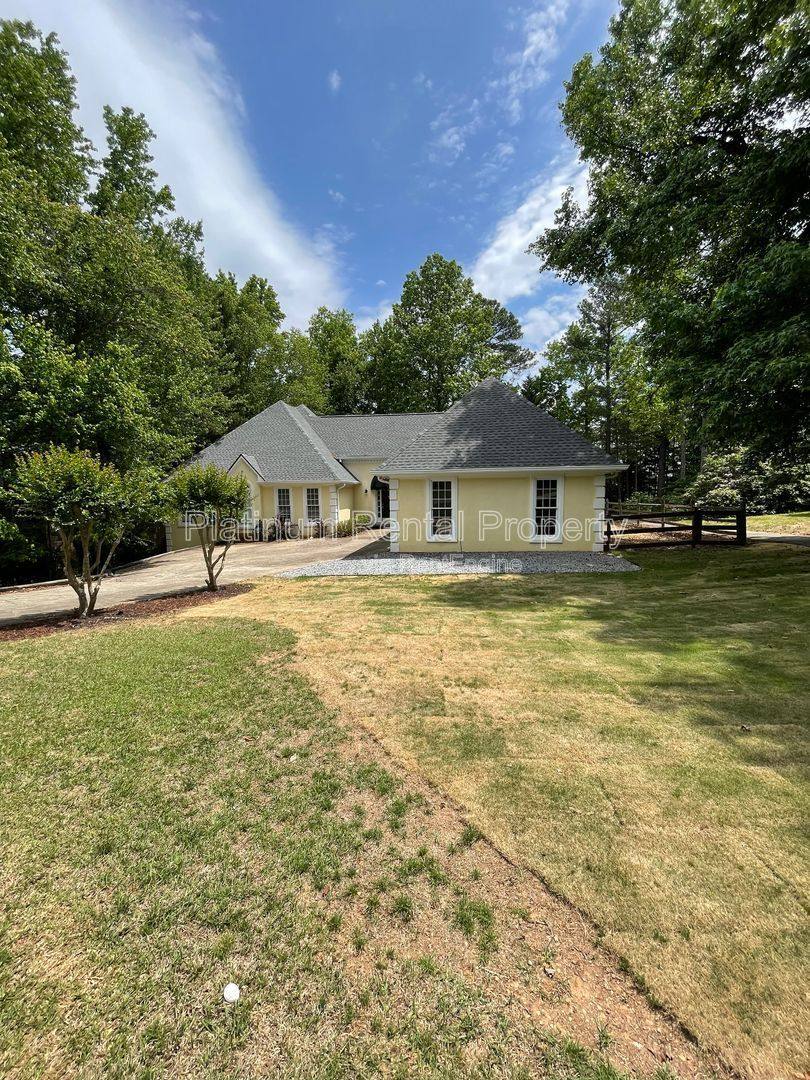 Apartment for rent at 4204 N Mountain Rd NE, Marietta, GA 30066