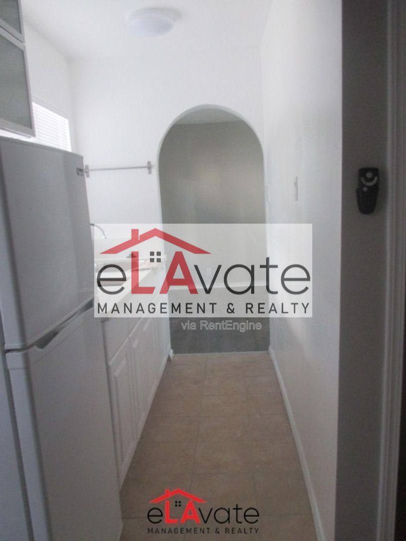 Apartment for rent at 10822 Ventura Blvd #6, Studio City, CA 91604