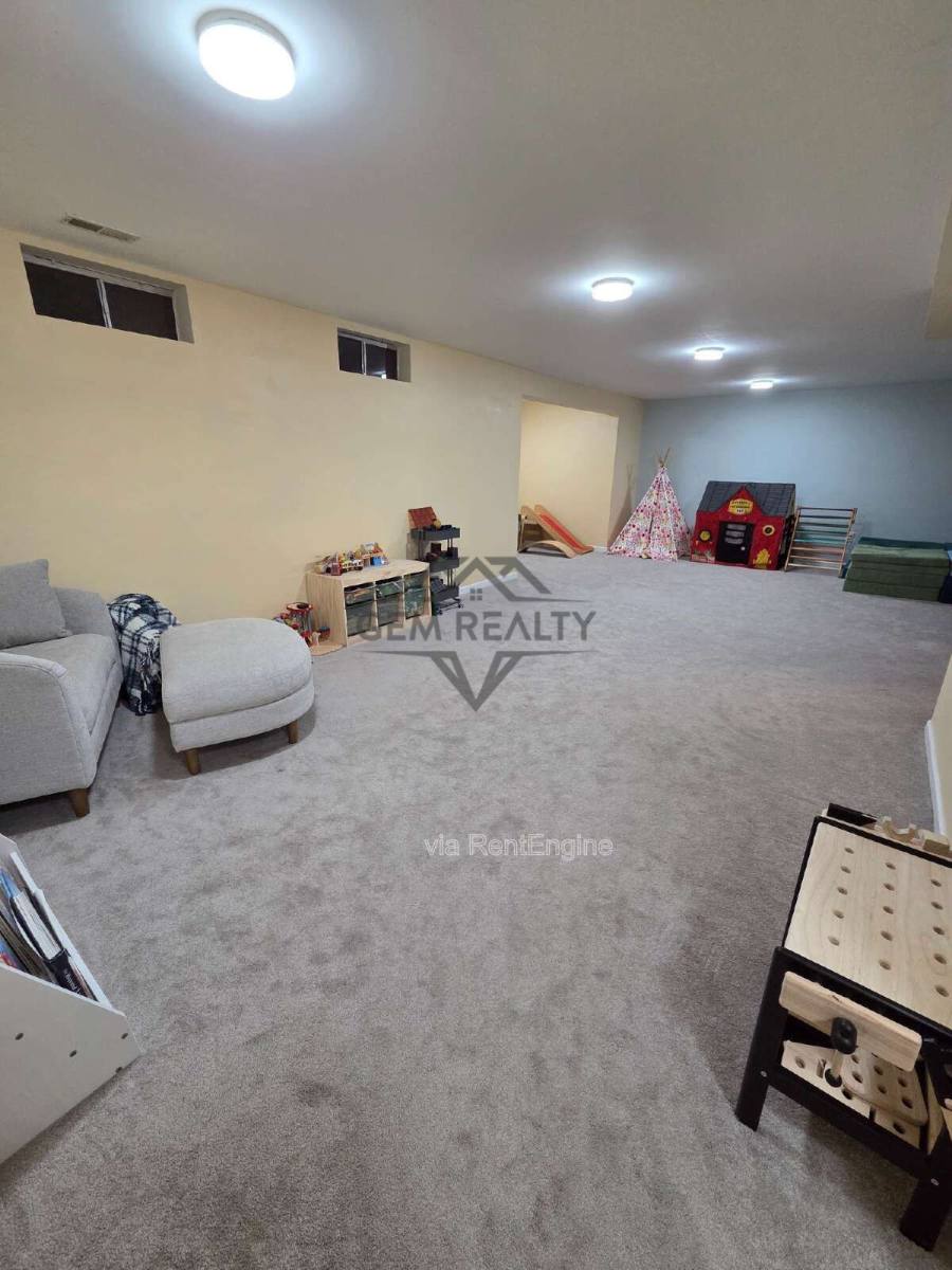 House for rent at 54 Dawson Dr, Fredericksburg, VA 22405