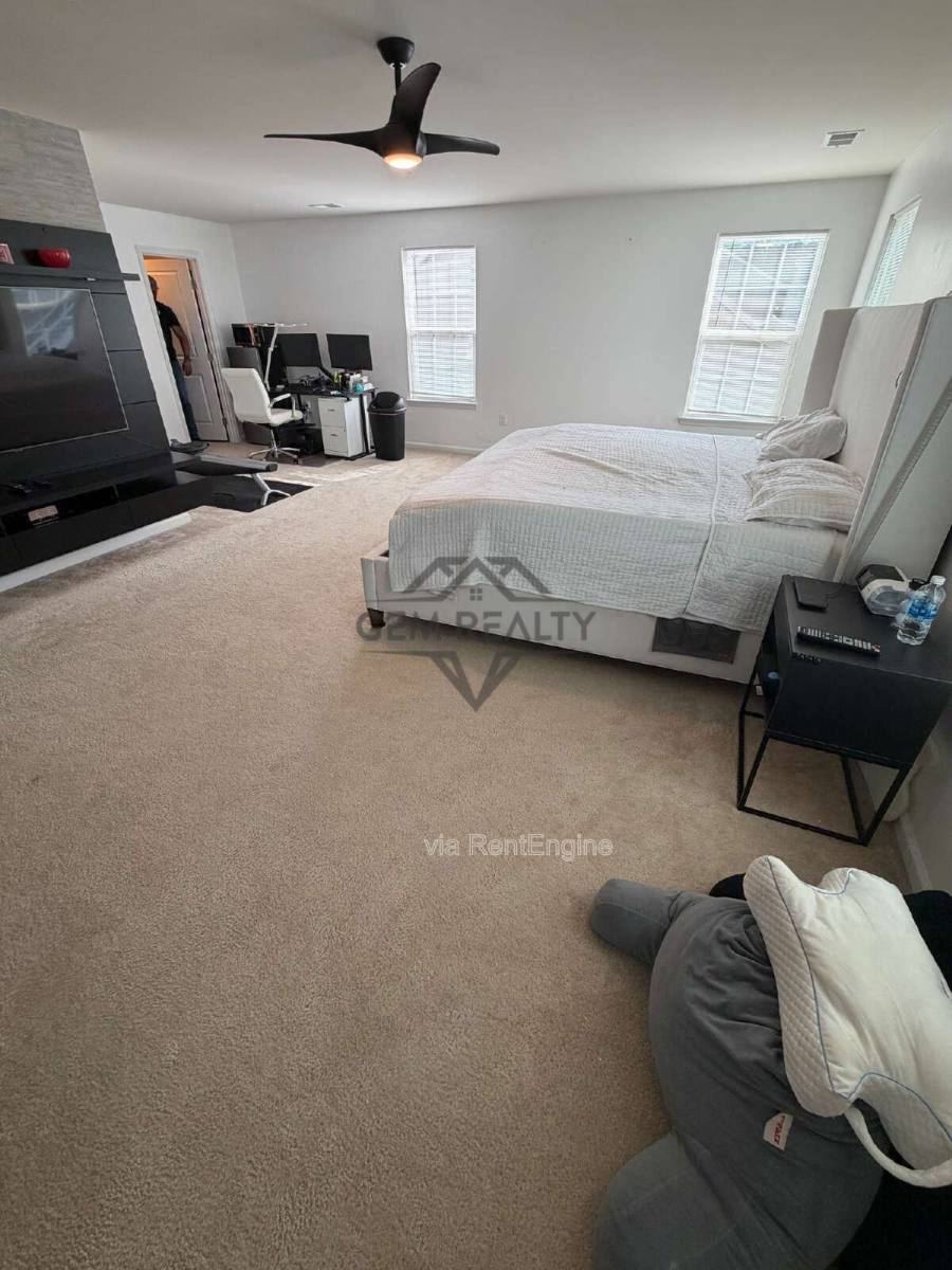 House for rent at 9321 Blue Pine Lane, Fredericksburg, VA 22407