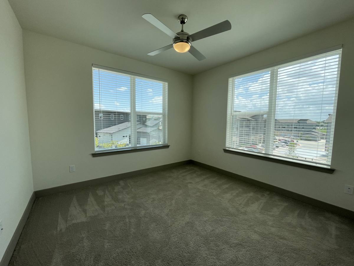 Apartment for rent at 705 E Olympic Dr, Pflugerville, TX 78660