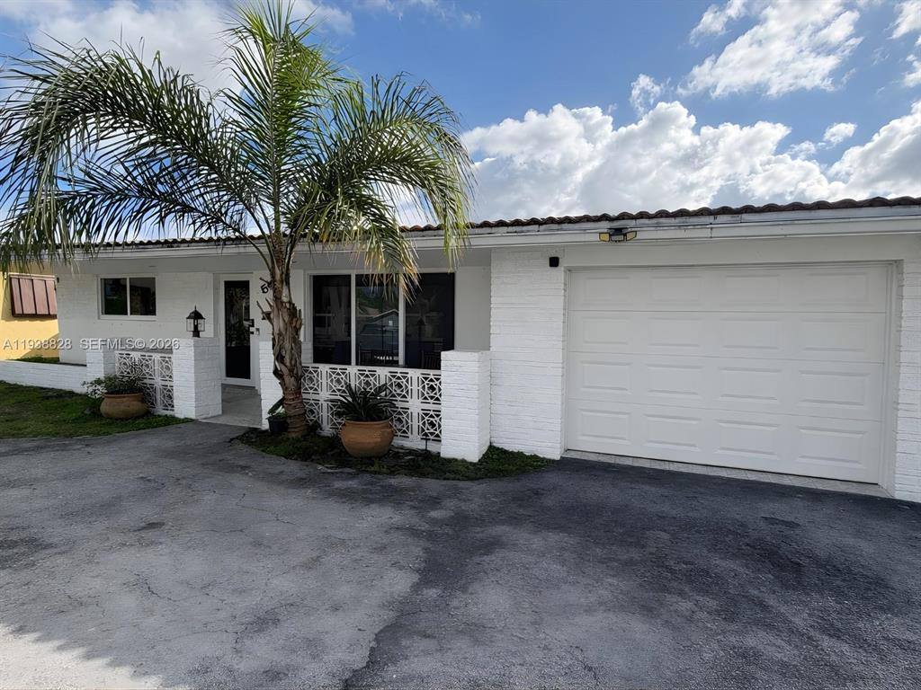 House for rent at 5416 Jefferson St, Hollywood, FL 33021