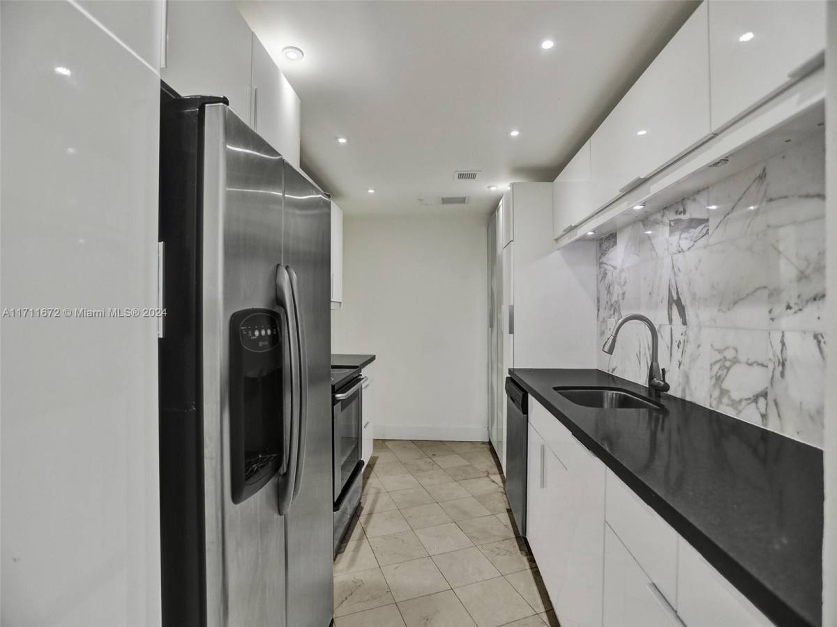 Condo for rent at 2451 Brickell Ave, Miami, FL 33129