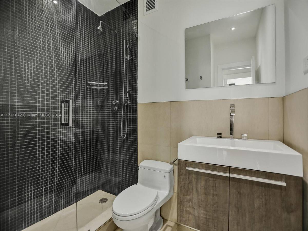 Condo for rent at 2451 Brickell Ave, Miami, FL 33129