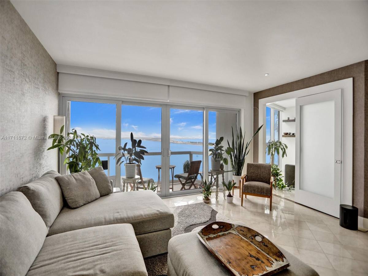 Condo for rent at 2451 Brickell Ave, Miami, FL 33129