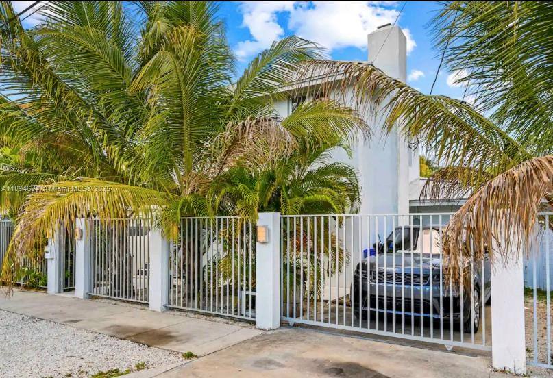 House for rent at 3427 Frow Ave, Miami, FL 33133