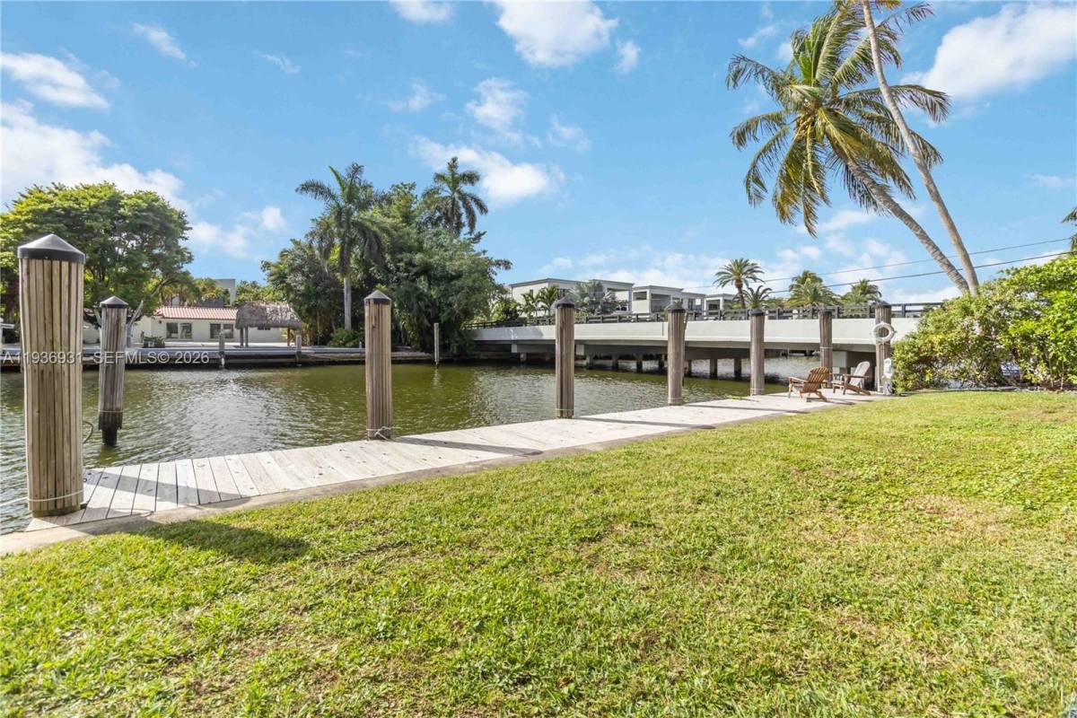 House for rent at 900 Belle Meade Island Dr, Miami, FL 33138