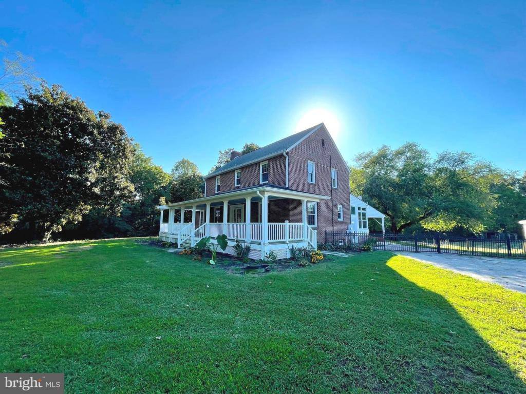 House for rent at 4085 Hallowing Point Rd, Prince Frederick, MD 20678