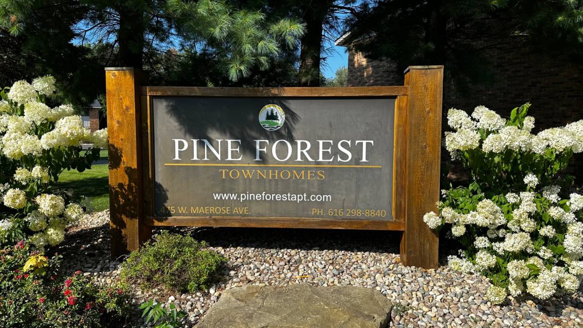 Townhouse for rent at 475 W Mae Rose Ave #26, Holland, MI 49424