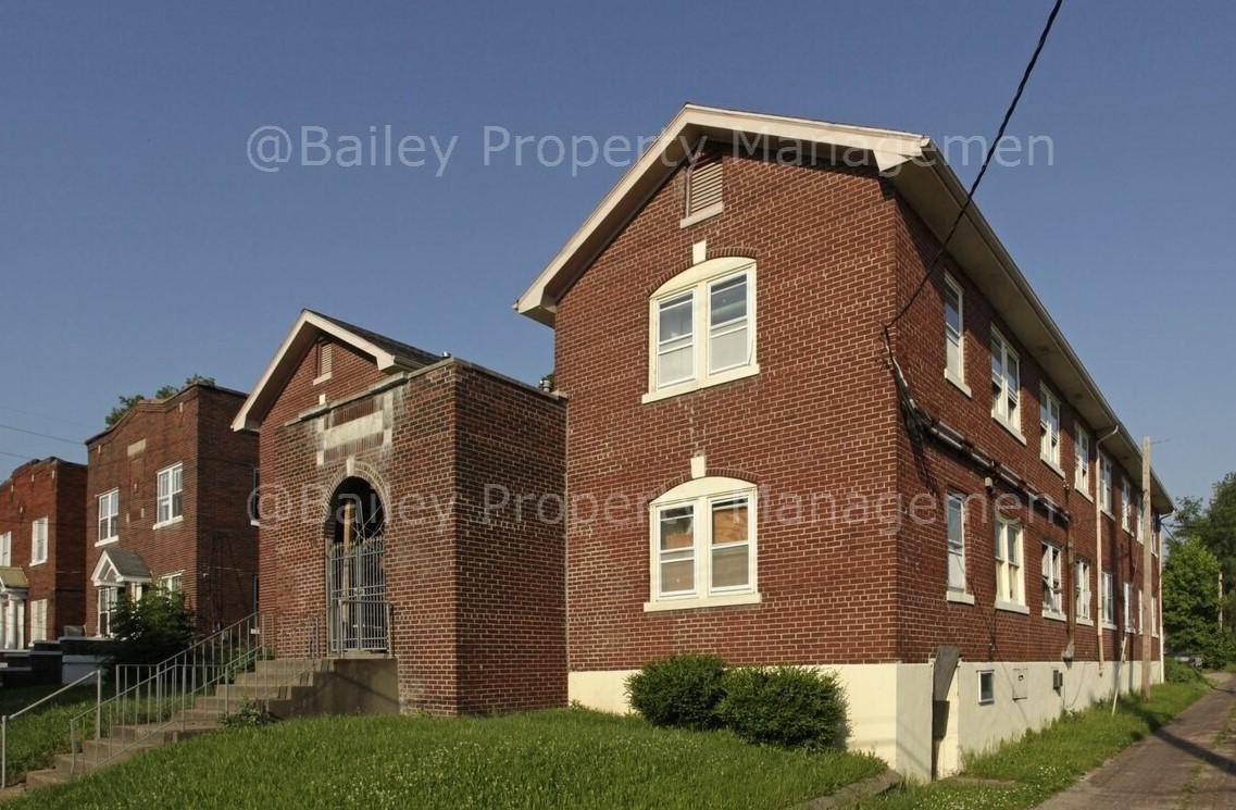 Apartment for rent at 952 S Floyd St, Louisville, KY 40203