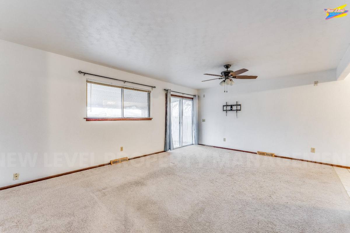 House for rent at 8410 E Castle Dr, Wichita, KS 67207