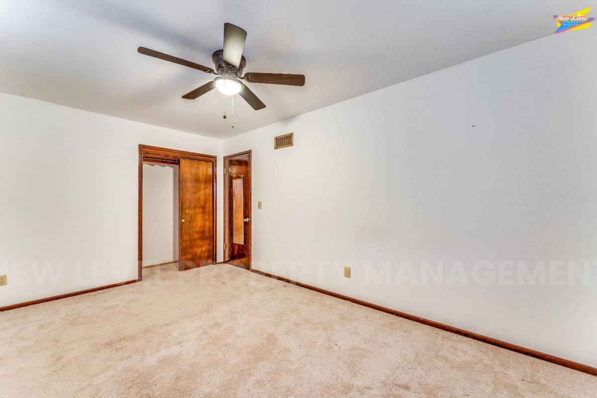 House for rent at 8410 E Castle Dr, Wichita, KS 67207