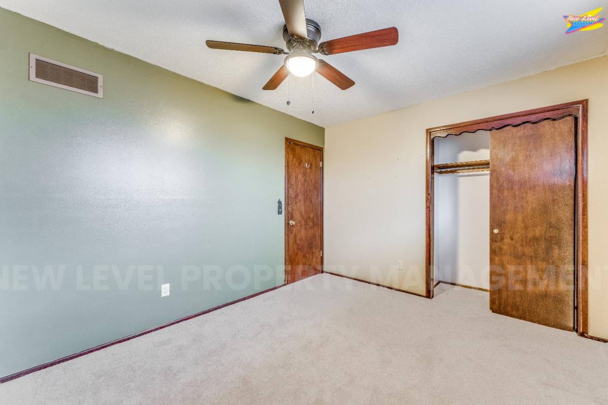 House for rent at 8410 E Castle Dr, Wichita, KS 67207