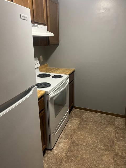 Apartment for rent at 2911 Elijah Parkway #C, Lima, OH 45805