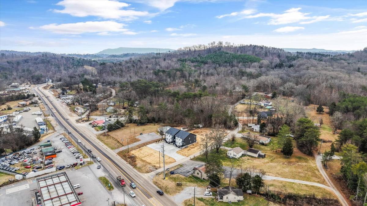 Townhouse for rent at 8306 Lobelia Lane, Knoxville, TN 37920