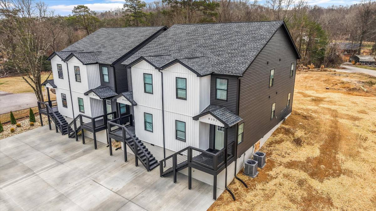 Townhouse for rent at 8306 Lobelia Lane, Knoxville, TN 37920