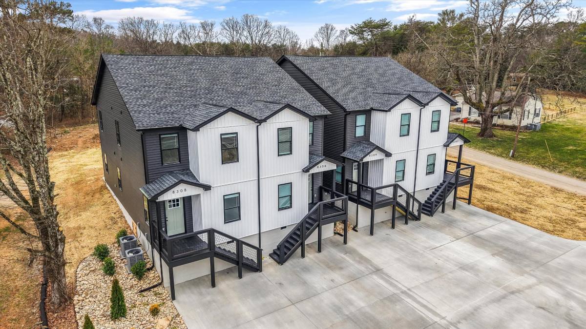 Townhouse for rent at 8306 Lobelia Lane, Knoxville, TN 37920