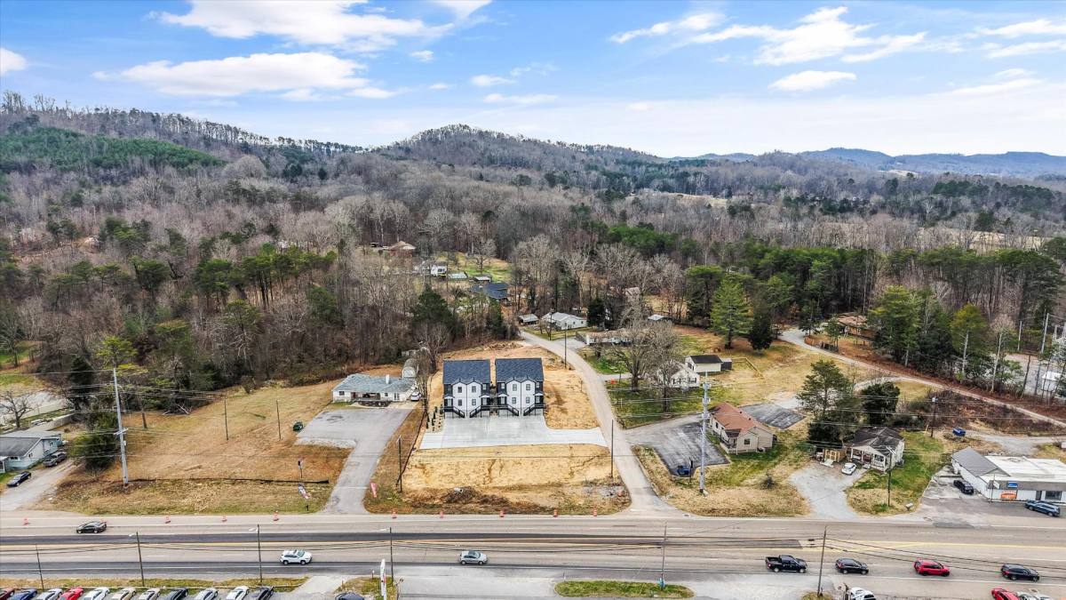 Townhouse for rent at 8306 Lobelia Lane, Knoxville, TN 37920