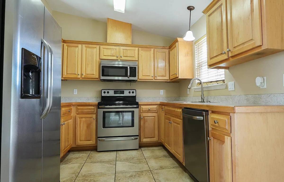House for rent at 31 Stevens Dr, Midway, FL 32343