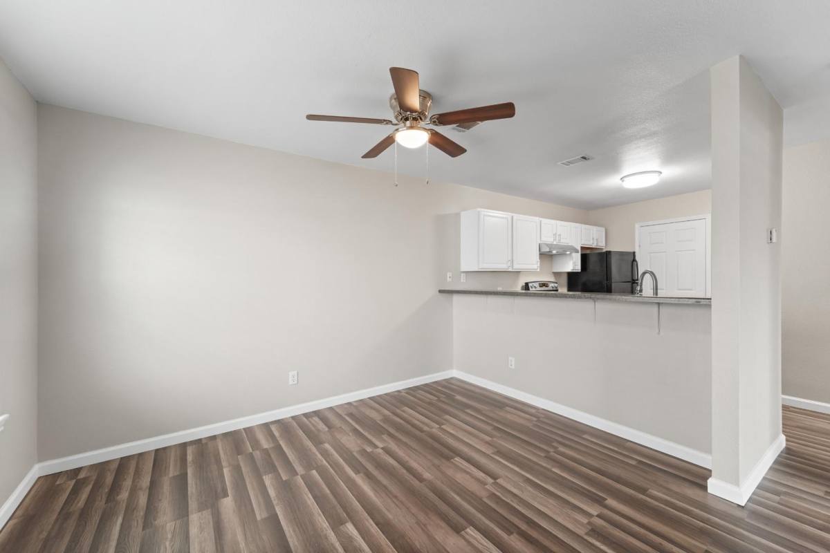 Apartment for rent at 516 Hollyhock St #H15, Waller, TX 77484