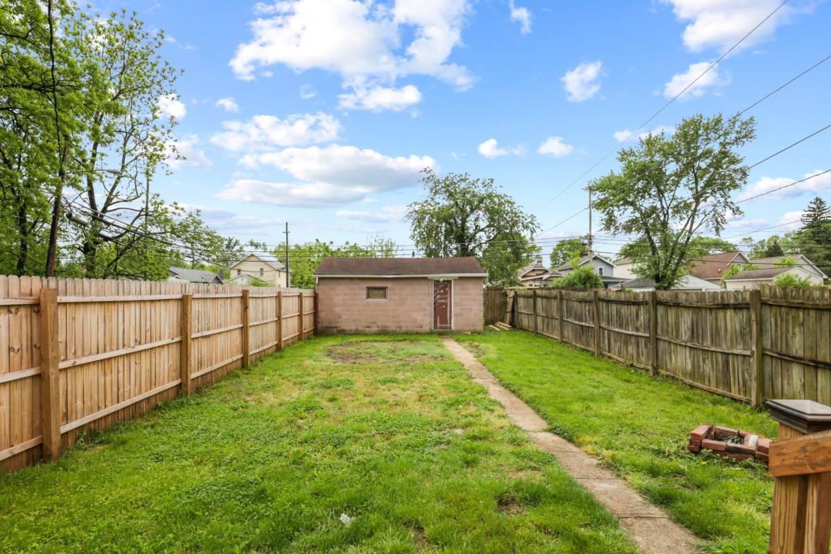 House for rent at 1385 Aberdeen Ave, Columbus, OH 43211