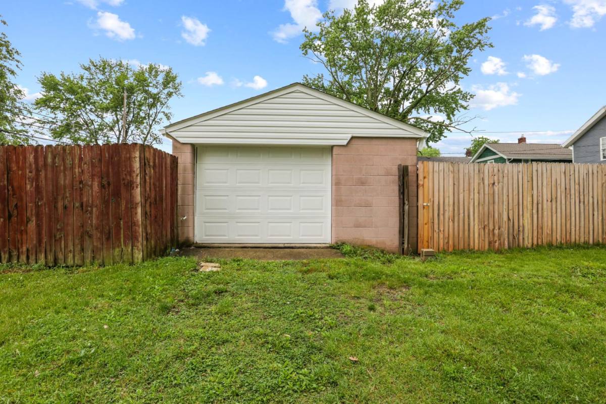 House for rent at 1385 Aberdeen Ave, Columbus, OH 43211