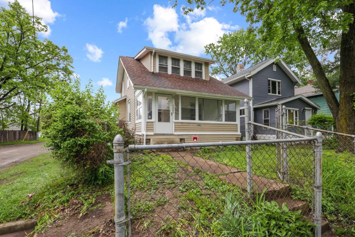 House for rent at 1385 Aberdeen Ave, Columbus, OH 43211