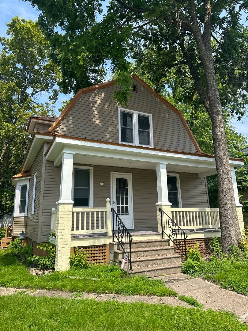 House for rent at 310 S Palmetto Ave #1, Marshfield, WI 54449