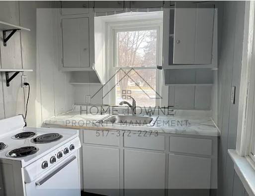 Apartment for rent at 3319 Jewell Ave #2, Lansing, MI 48910