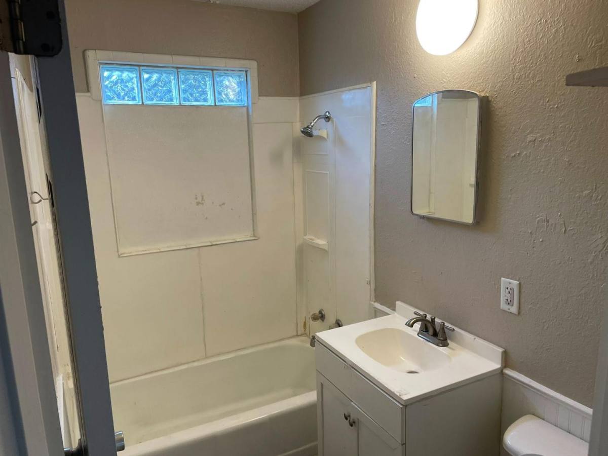 House for rent at 2746 SW I Ave, Lawton, OK 73505