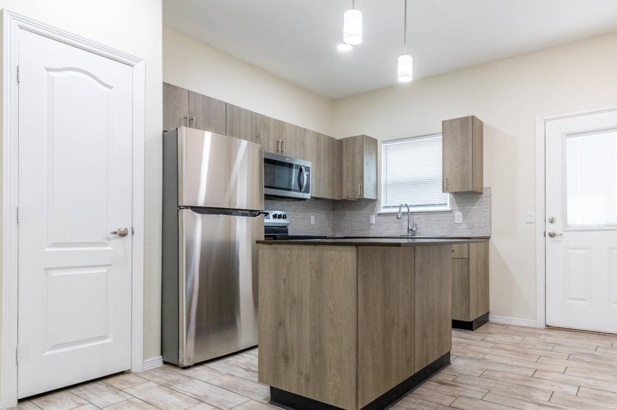 Apartment for rent at 1710 W Greenwich St #1, Edinburg, TX 78541